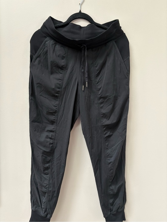 lululemon athletica Pants - lululemon athletica Women's Black dance studio pants with cuff